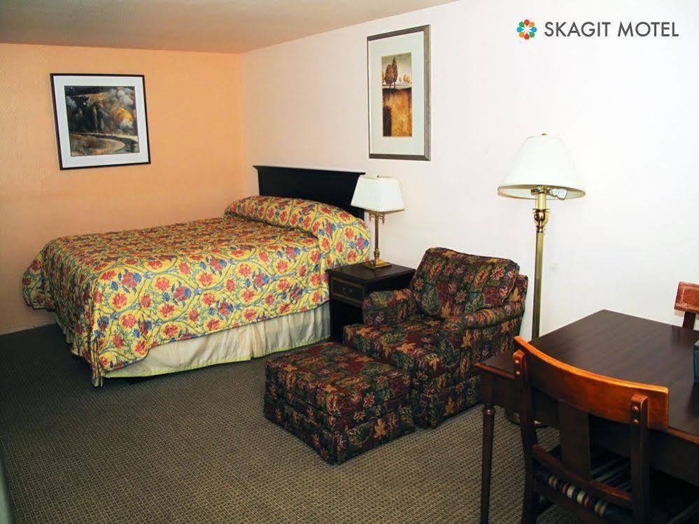 Skagit Motel Sedro Woolley Zewnętrze zdjęcie