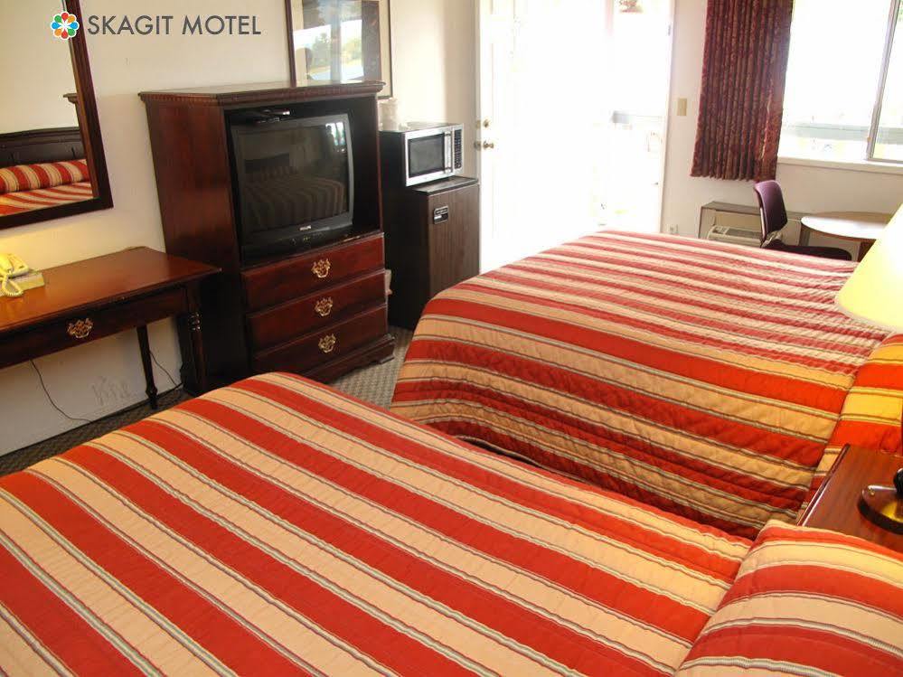 Skagit Motel Sedro Woolley Zewnętrze zdjęcie